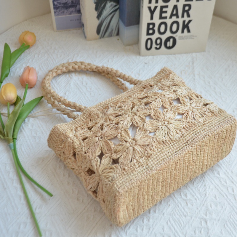 Borsa in paglia con fiori bohé - Art Craft Items recensione e prezzo